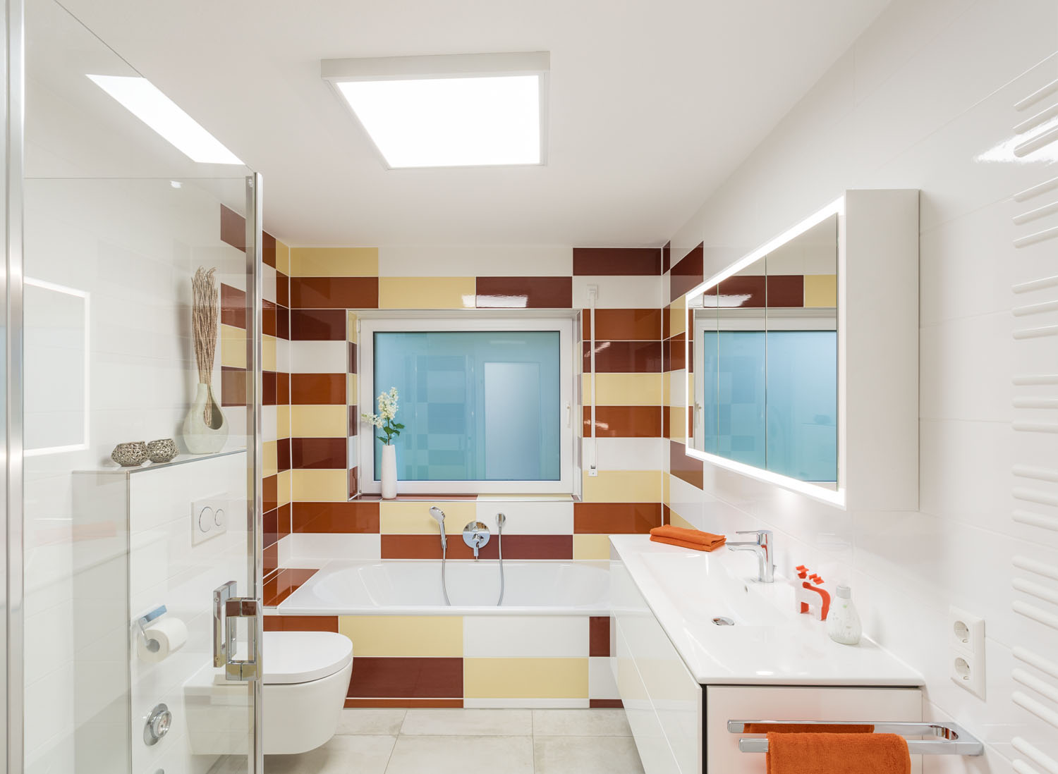 2 sanierte Badezimmer